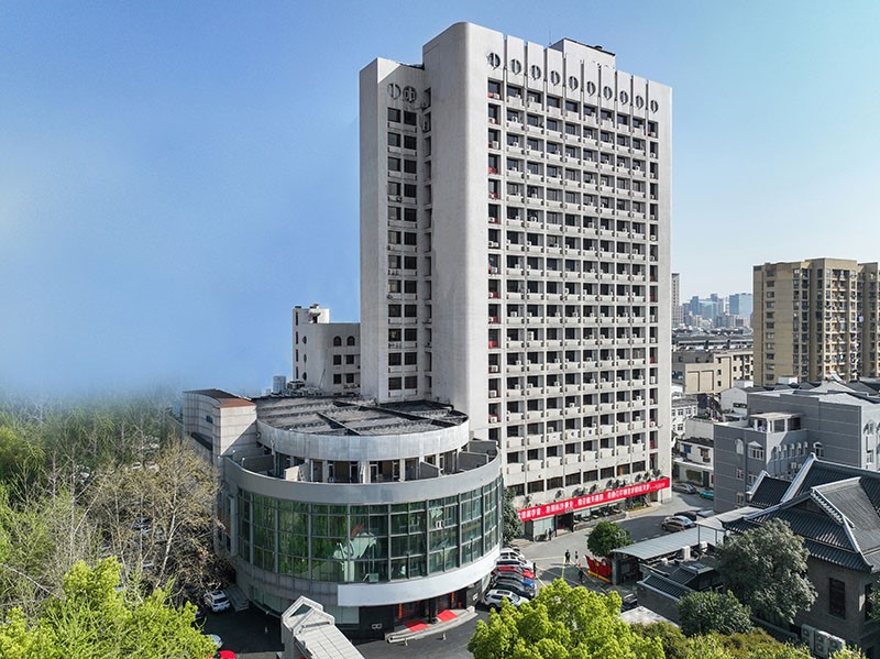 1685538201630003699.jpg 2.jpg